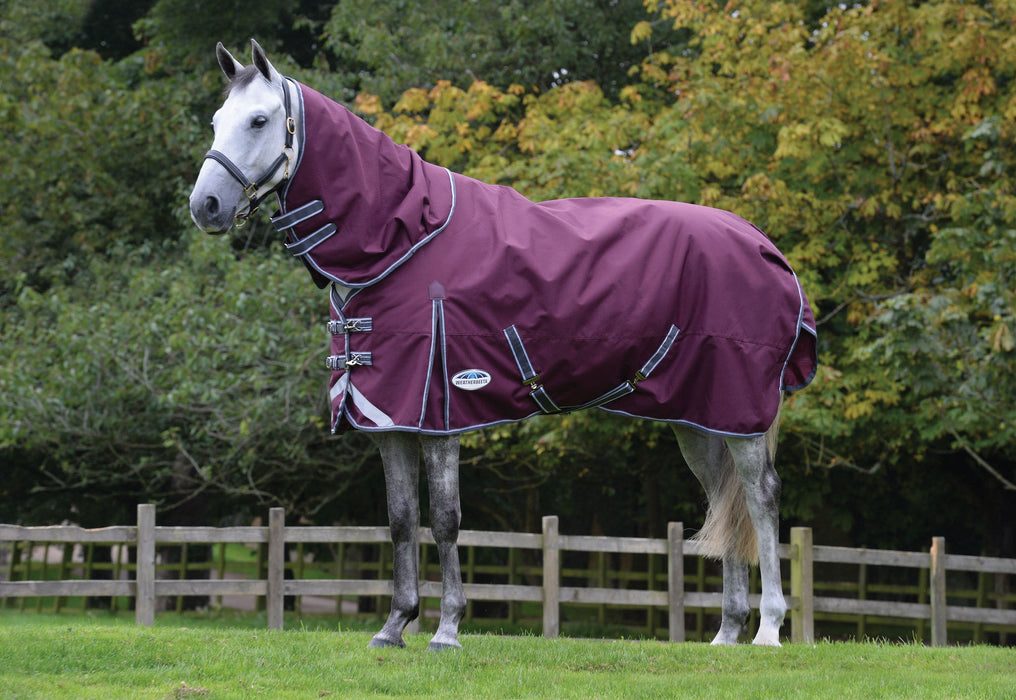 WeatherBeeta ComFiTec Plus Dynamic II Detach-A-Neck Turnout Sheet (0g Lite) in Maroon with Grey/White Trim