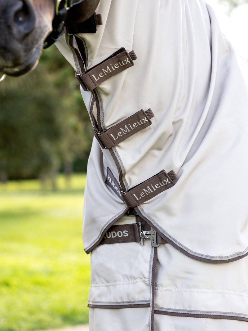 Kudos Sweet Itch Blanket Stone