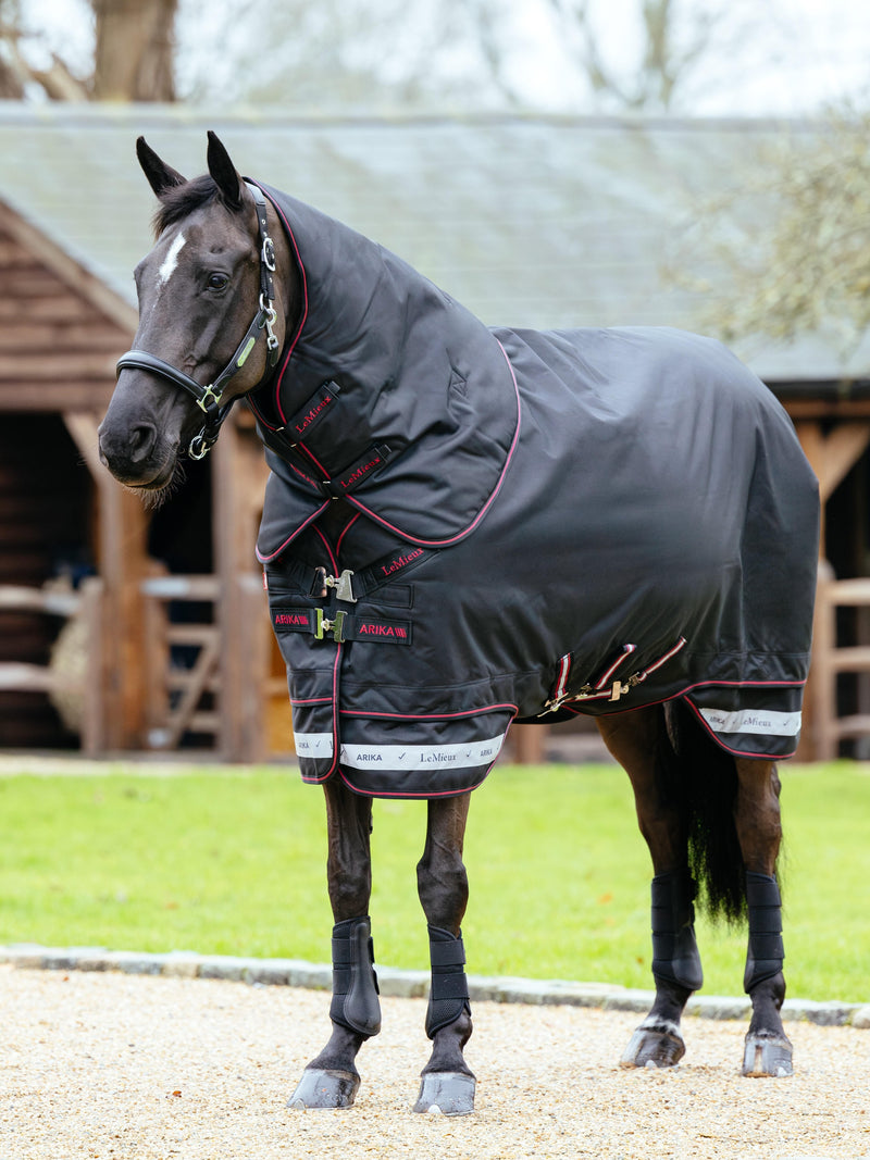 LeMieux Arika Storm-Tek Blanket (350g Heavy) in Black