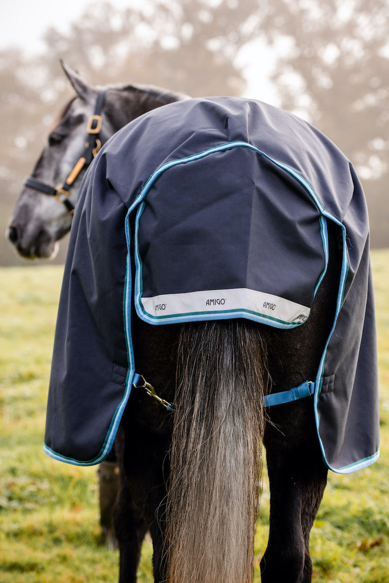 Amigo Bravo 12 Original Turnout (100g Medium-Lite) - Navy with Aqua Trim